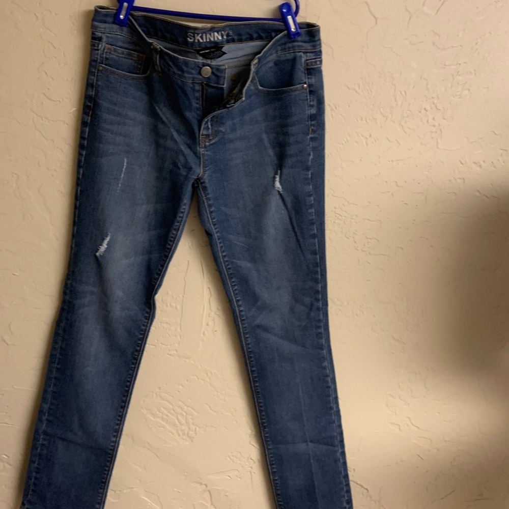 New York and Company size 6 skinny jeans